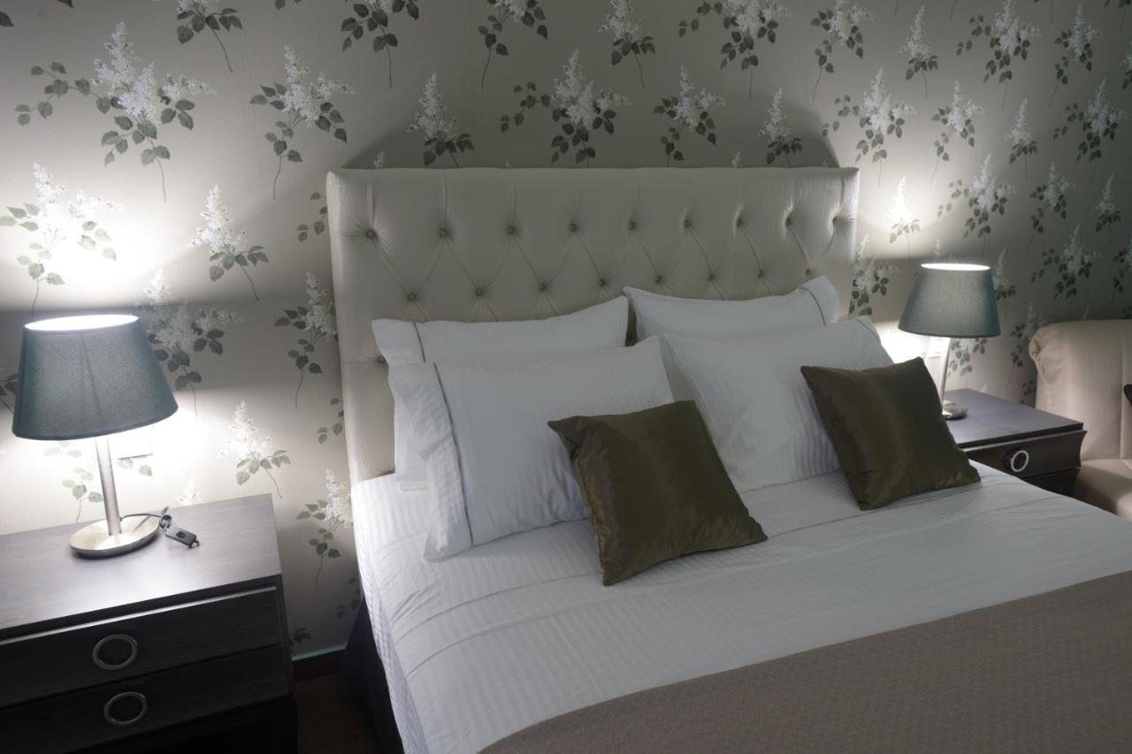 Theasis Hotel Paramythia Bagian luar foto